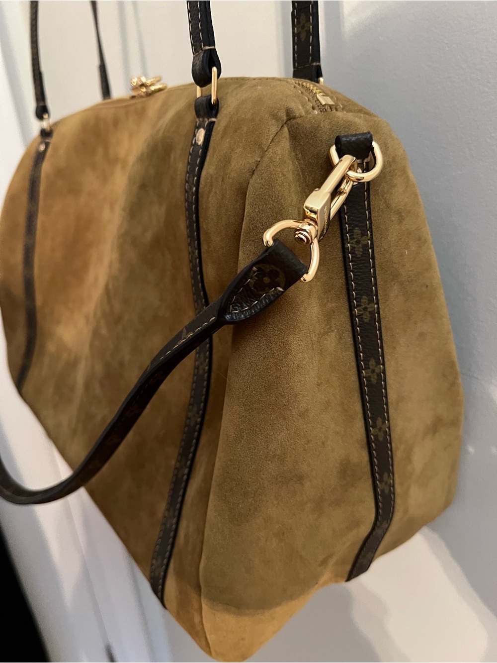 Suede bag - Picture 2 of 6
